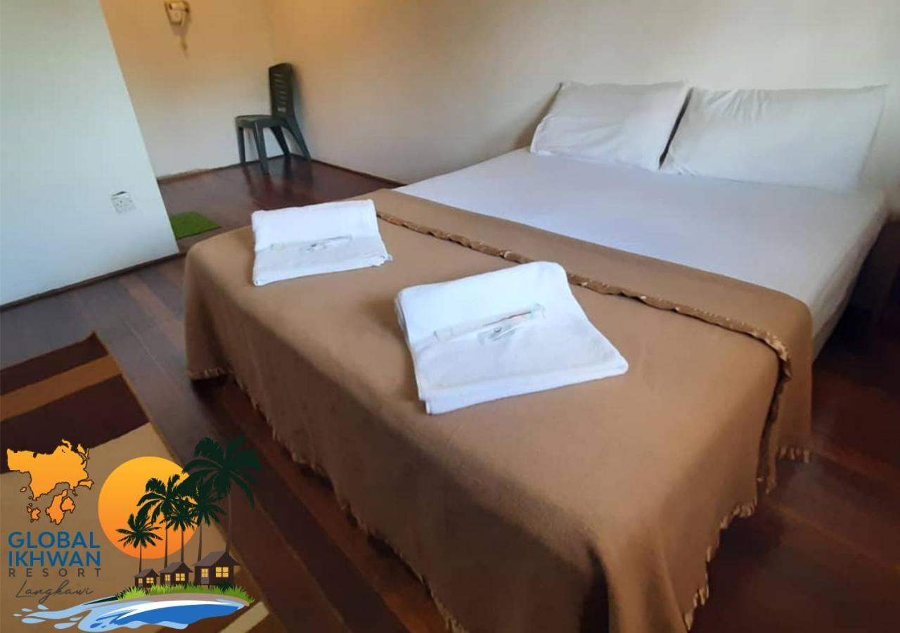 Global Ikhwan Resort Kuah Kültér fotó